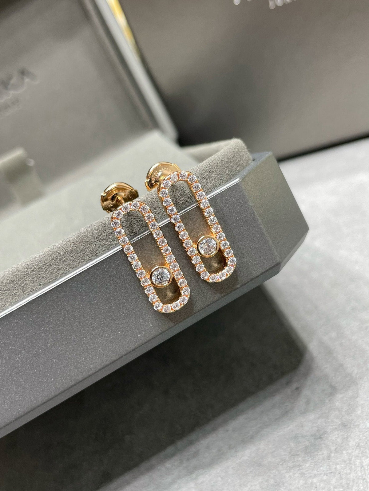 [lume Jewelry]MOVE UNO STUD DIAMOND PAVED EARRINGS