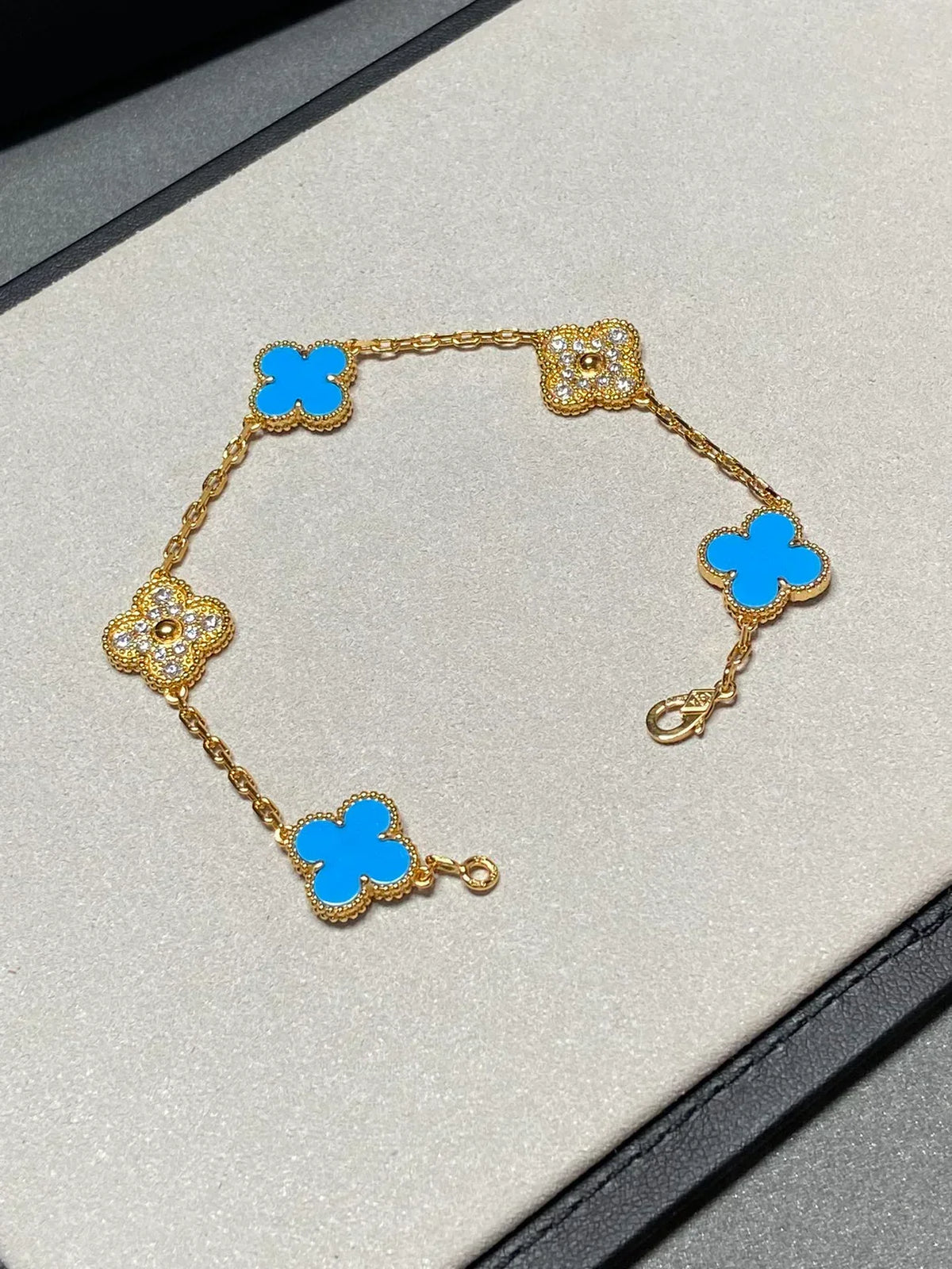 [lume Jewelry]New CLOVER 5 MOTIF BLUE AGATE BRACELET COLLECTION