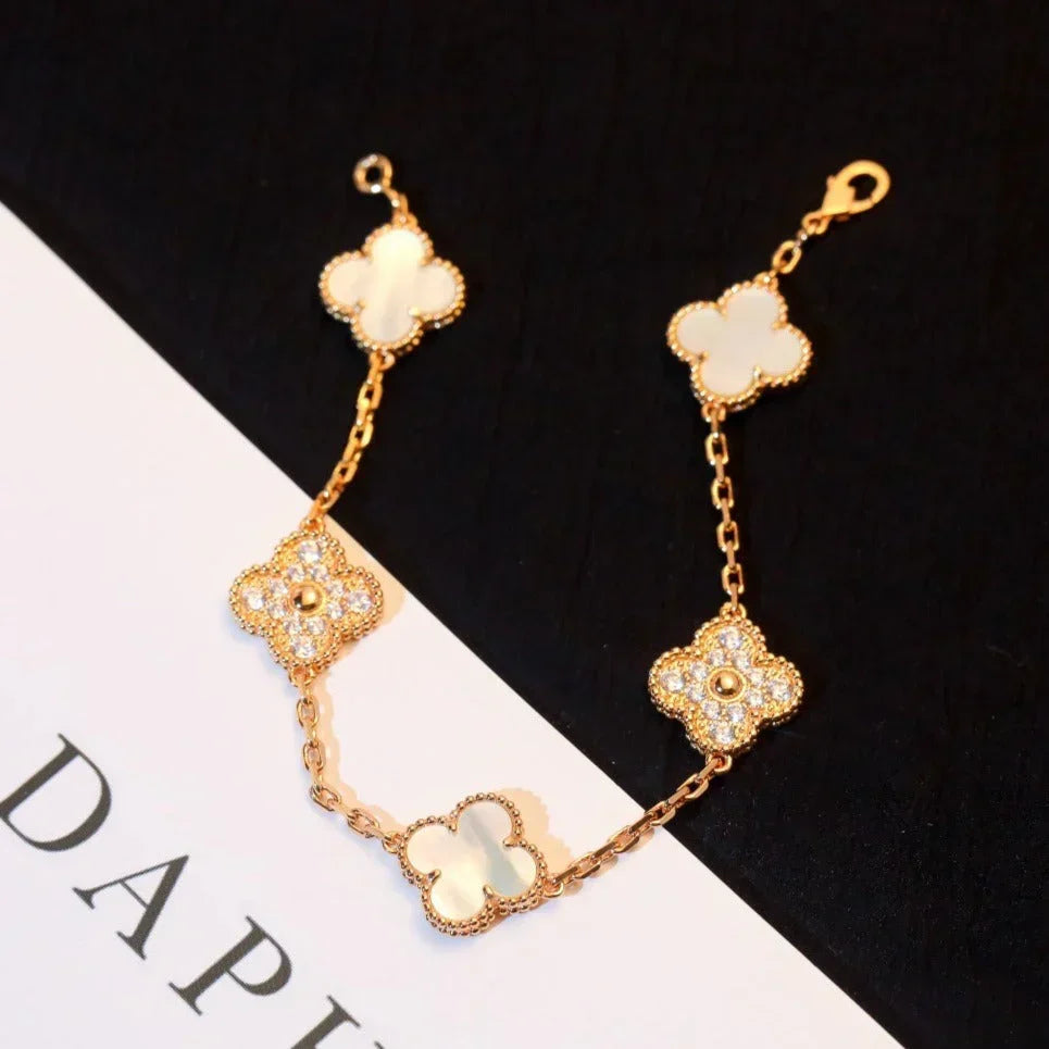 [lume Jewelry]New CLOVER WHITE PEARL MOP 5 MOTIF BRACELET COLLECTION