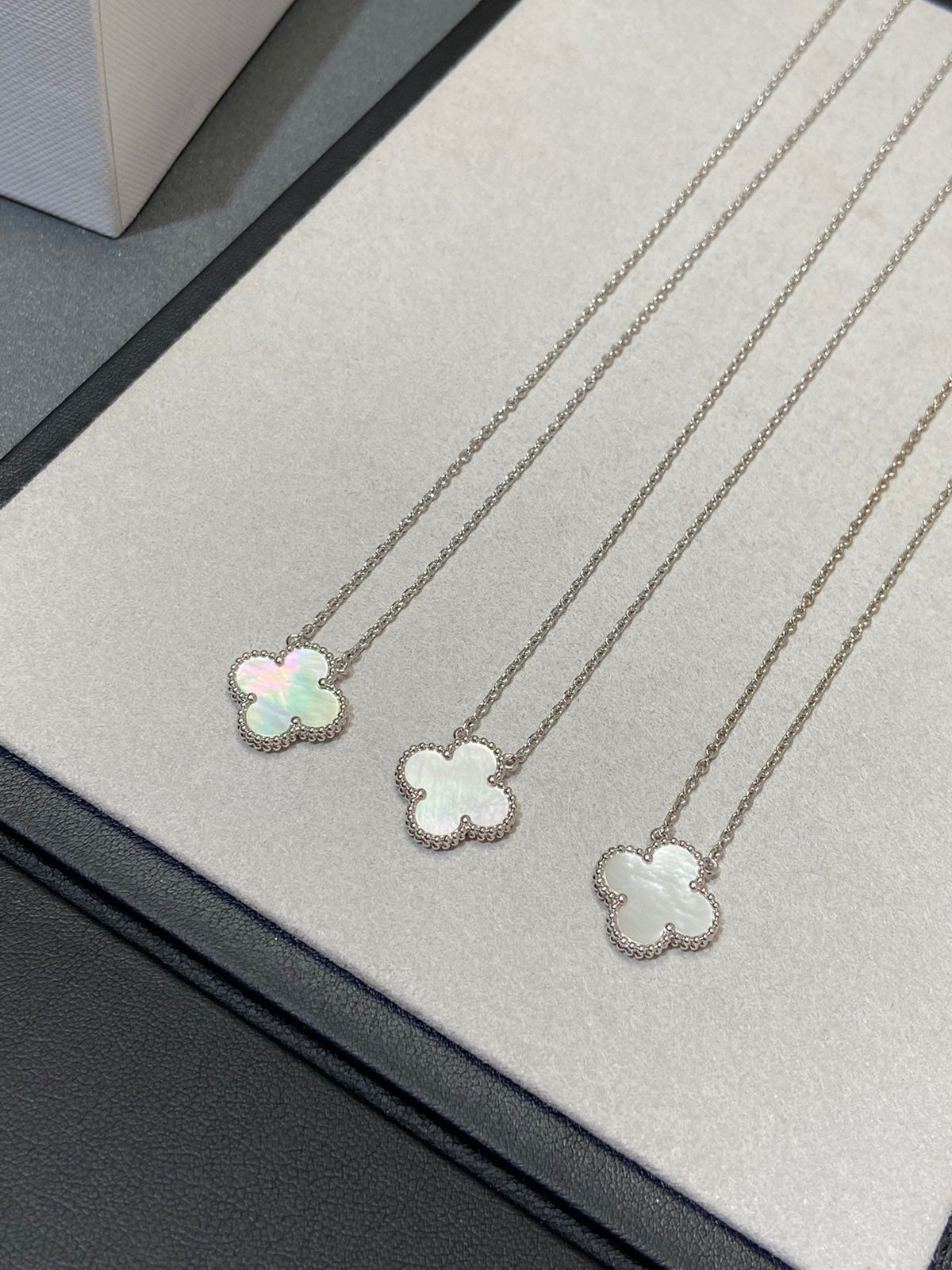 ¡®lume Jewelry¡¯CLOVER MEDIUM SILVER WHITE MOP NECKLACE