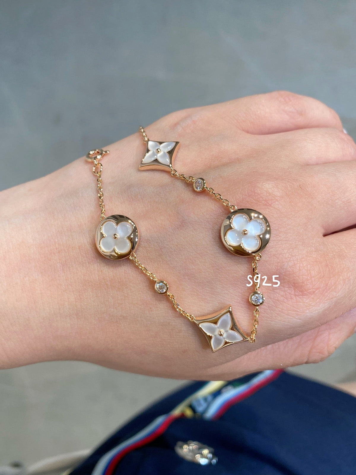 ¡®lume Jewelry¡¯STAR AND SUN 4 MOTIF WHITE MOP PINK GOLD BRACELET