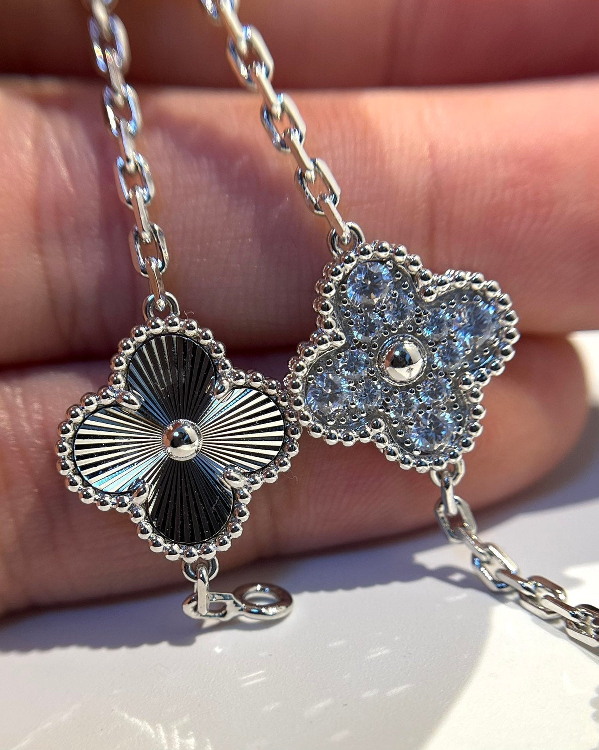 [lume Jewelry]New  CLOVER 5 MOTIF LASER BRACELET COLLECTION