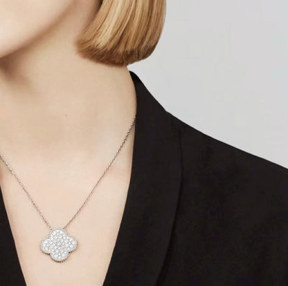 ¡®lume Jewelry¡¯CLOVER 25MM LARGE PENDANT DIAMOND PAVED SILVER NECKLACE