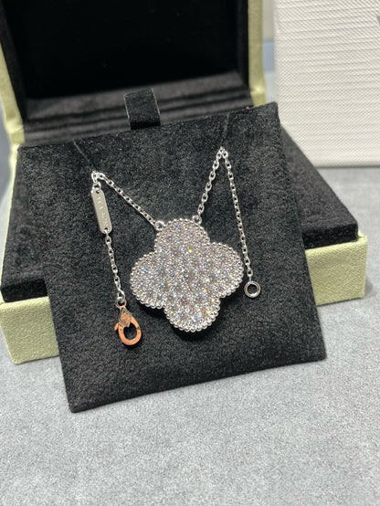 ¡®lume Jewelry¡¯CLOVER 25MM LARGE PENDANT DIAMOND PAVED SILVER NECKLACE