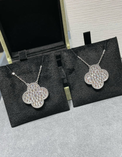 ¡®lume Jewelry¡¯CLOVER 25MM LARGE PENDANT DIAMOND PAVED SILVER NECKLACE