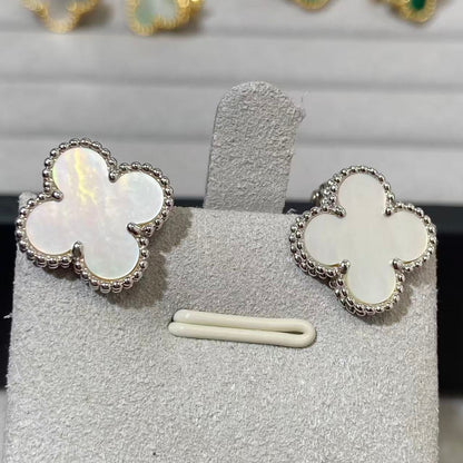 [lume Jewelry] CLOVER LARGE (20mm) 1 MOTIFS WHITE MOP STUD EARRINGS