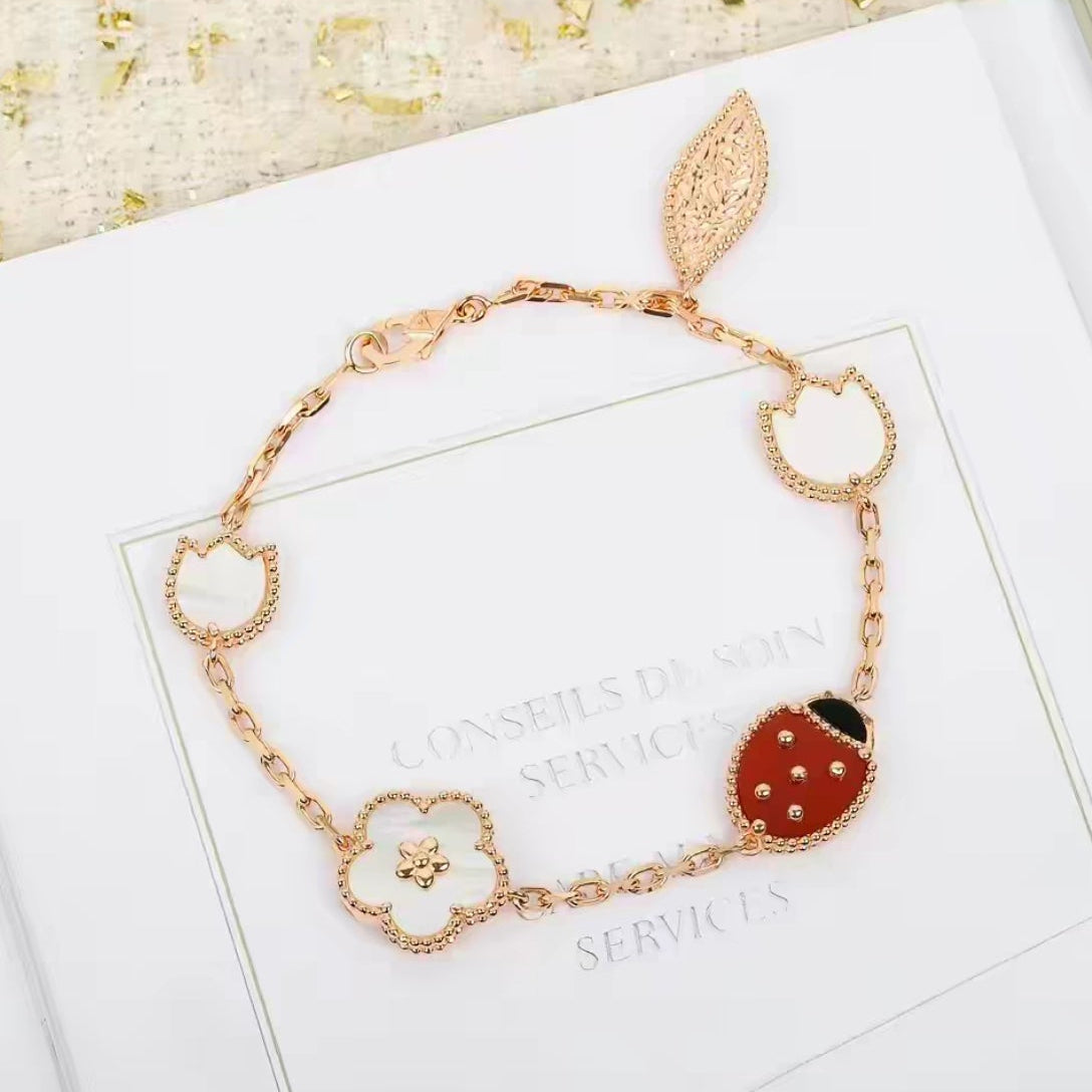 ¡®lume Jewelry¡¯LUCKY SPRING 5 MOTIF BRACELET
