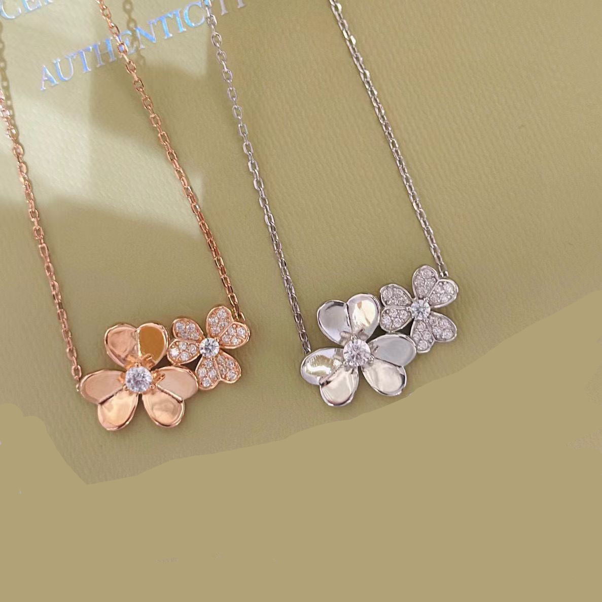 [lume Jewelry] Two Flowers & Clover Choker