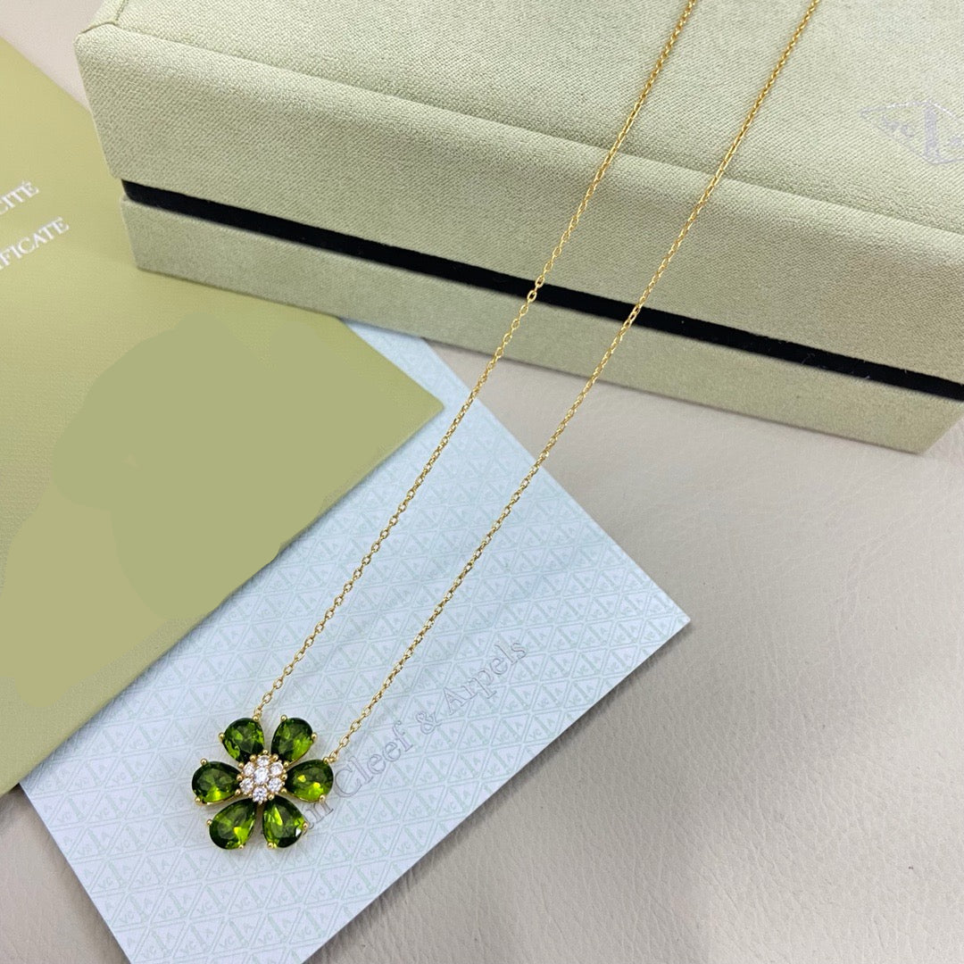 [lume Jewelry] flower necklace