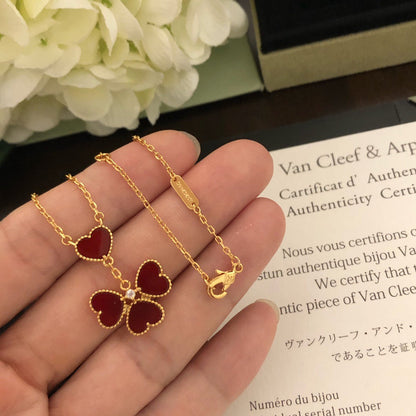 [lume Jewelry] Gold-tone Red Heart Pendant