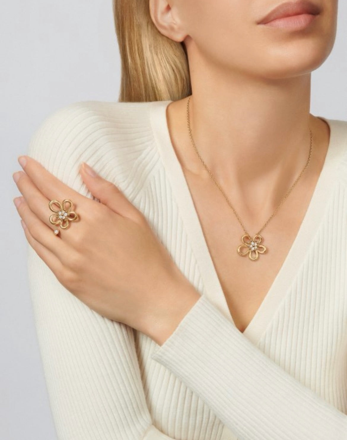 [lume Jewelry] Flower Jewelry Set with Diamond Center