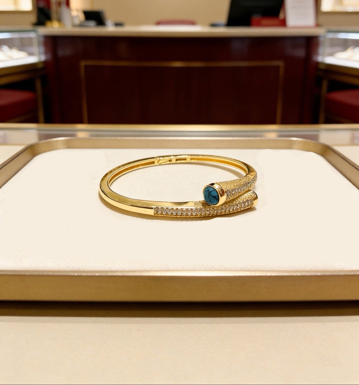 [lume Jewelry] Partially Set Diamond Bangle