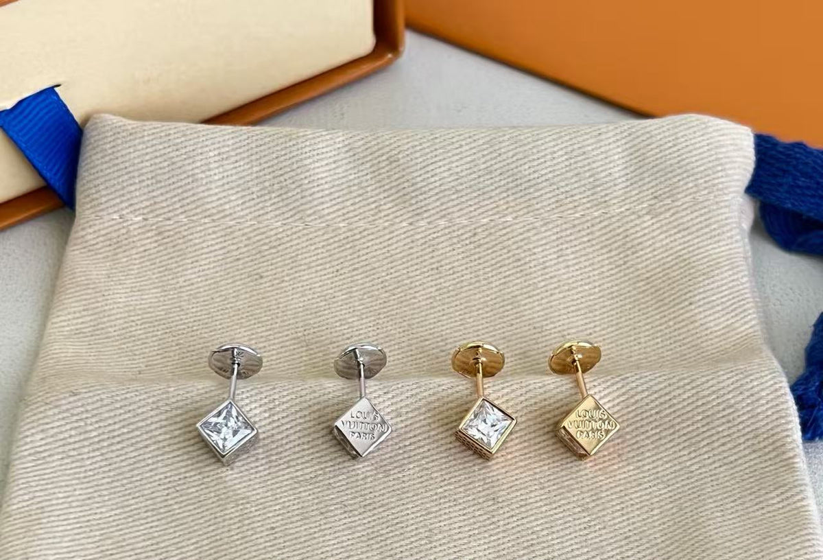 [lume Jewelry]Diamond Stud Earrings