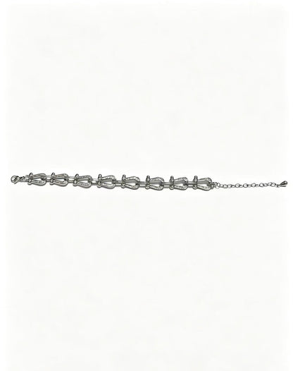 ¡®lume JewelryDiamond-studded Horseshoe Bracelet