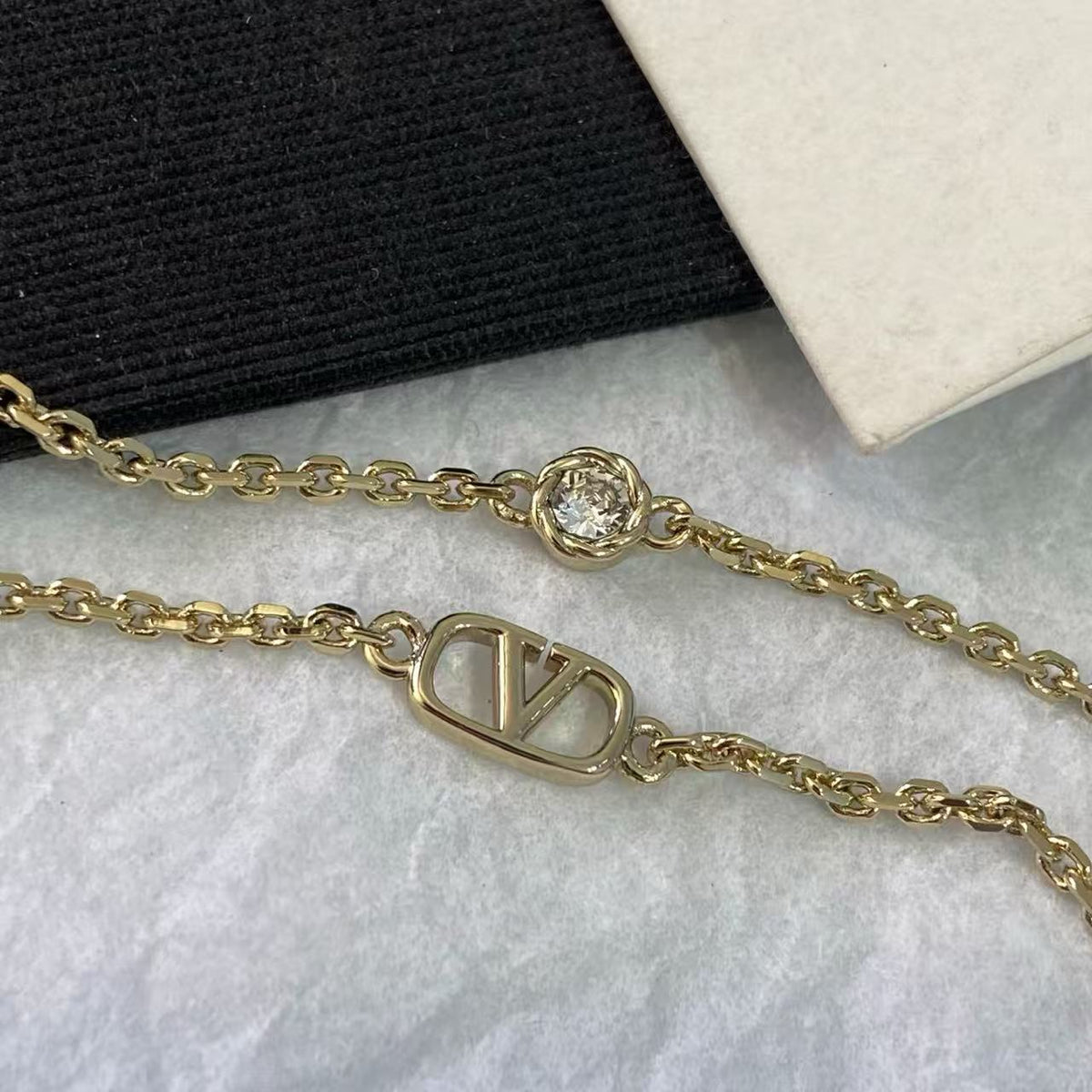 [lume Jewelry] Cherry Crystal Pavé Necklace & Stud Earrings& SeracelettB