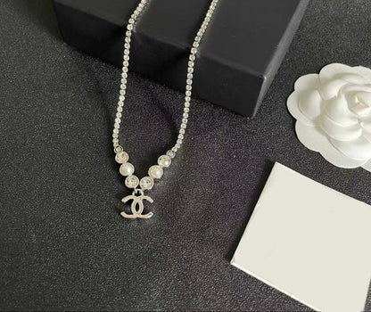 [lume Jewelry]Double C Necklace with Pearls & Cubic Zirconia