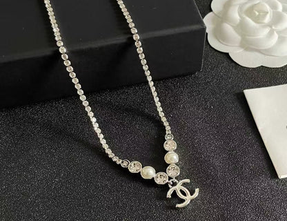 [lume Jewelry]Double C Necklace with Pearls & Cubic Zirconia