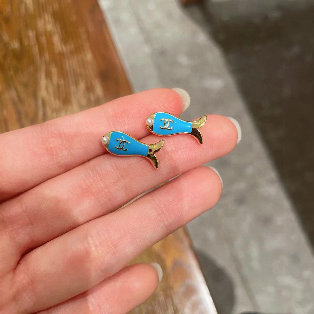 [lume Jewelry]Fish Stud Earrings