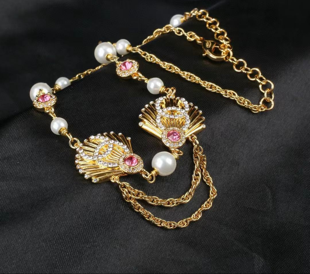 [lume Jewelry]Vintage Fan Motif Double CC Crystal & Pearl Necklace