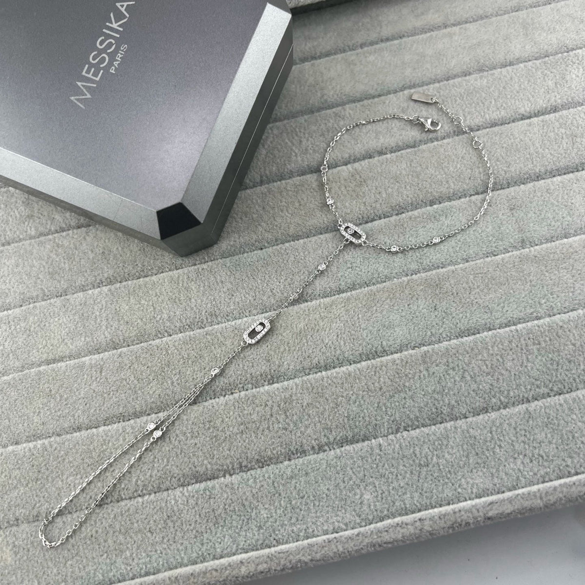 [lume Jewelry] Flexible Arm Chain Bracelet with Sliding Diamonds