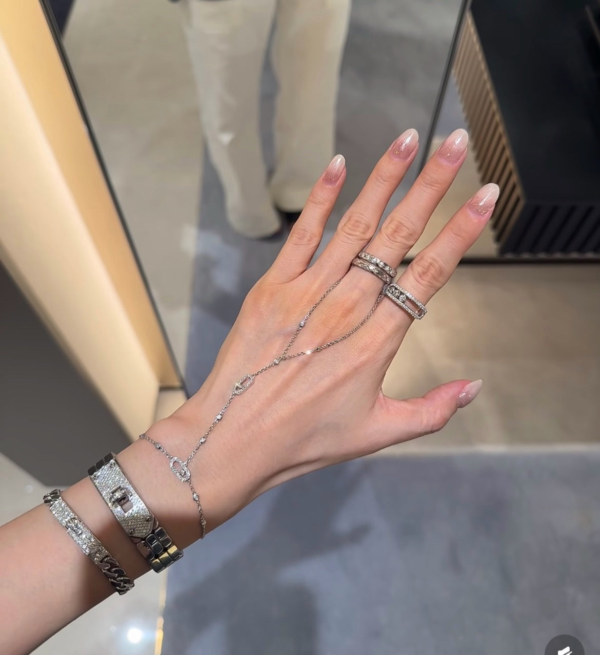 [lume Jewelry] Flexible Arm Chain Bracelet with Sliding Diamonds