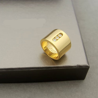 [lume Jewelry] Move Wide 3 Moving Diamonds Wide Band Ring