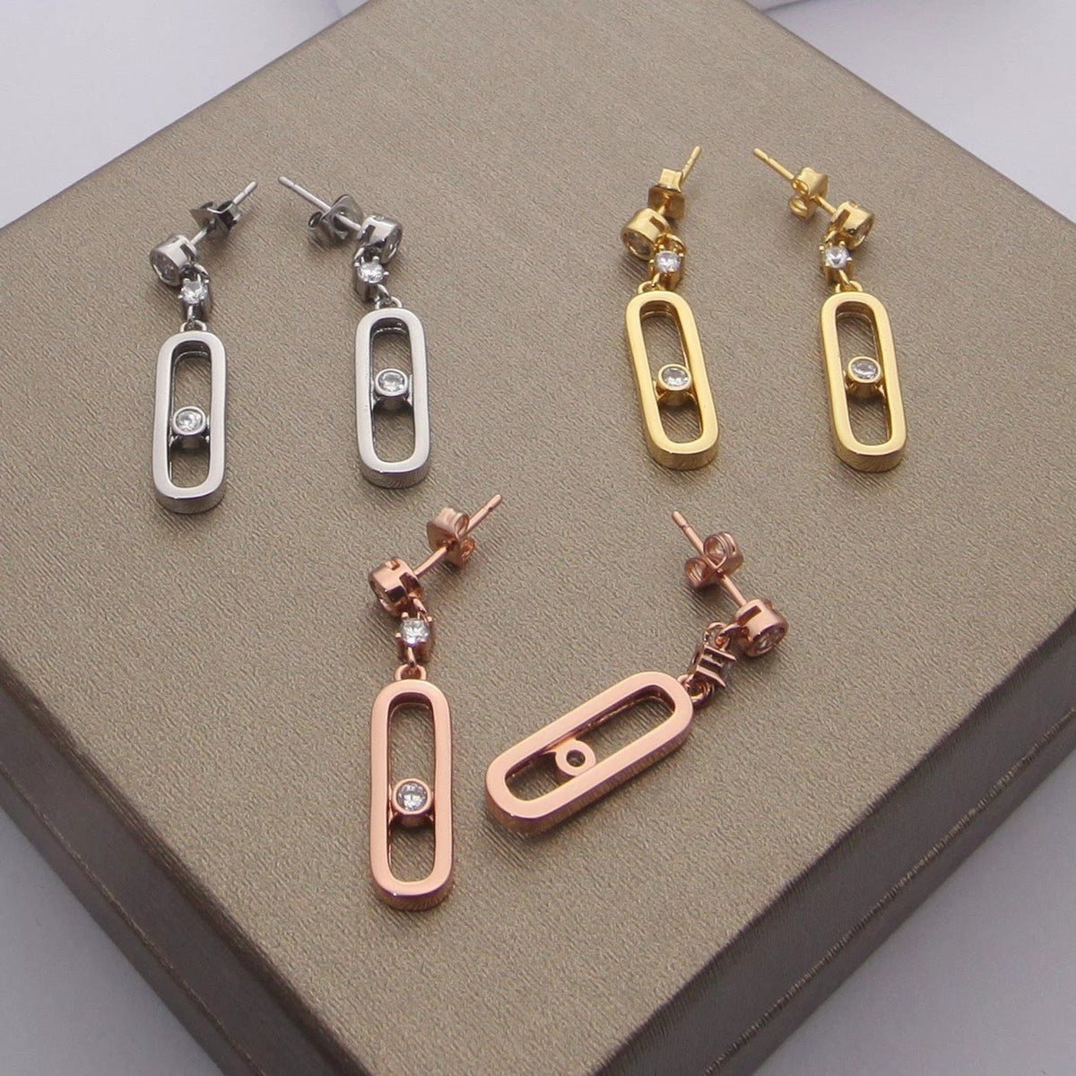 [lume Jewelry] Move Uno Drop Earrings, Movable Stone
