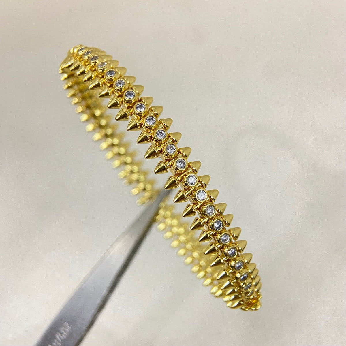 ¡®lume Jewelry¡¯CLASH Studded Diamond Bracelet