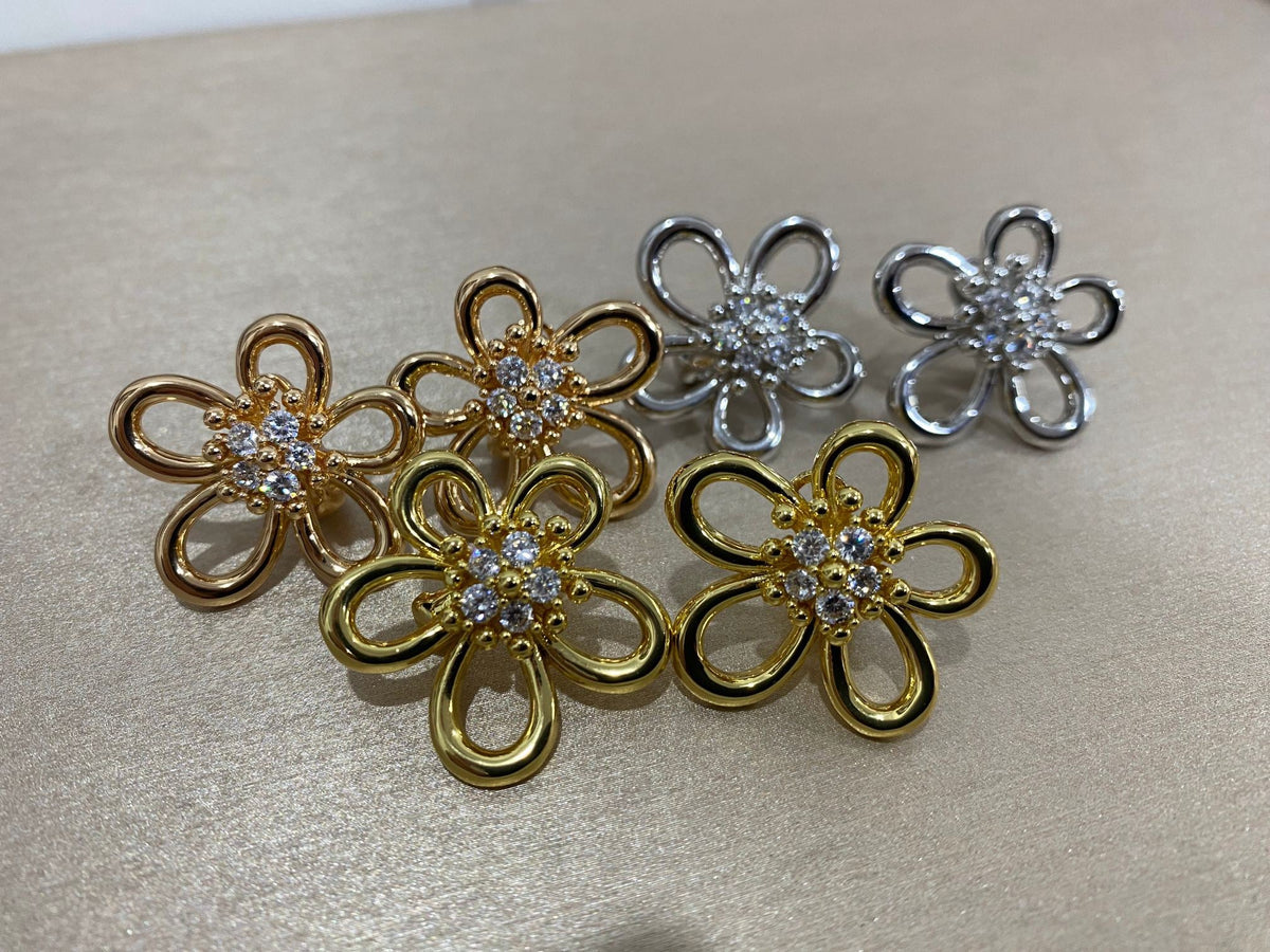[lume Jewelry]Flowerlace Stud Earrings,