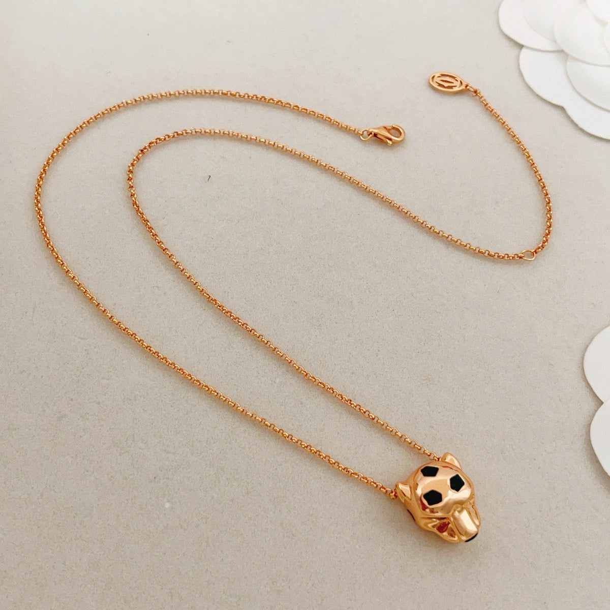 ¡®lume Jewelry¡¯Panthère de Cartier Solid Panther‑Head Necklace,