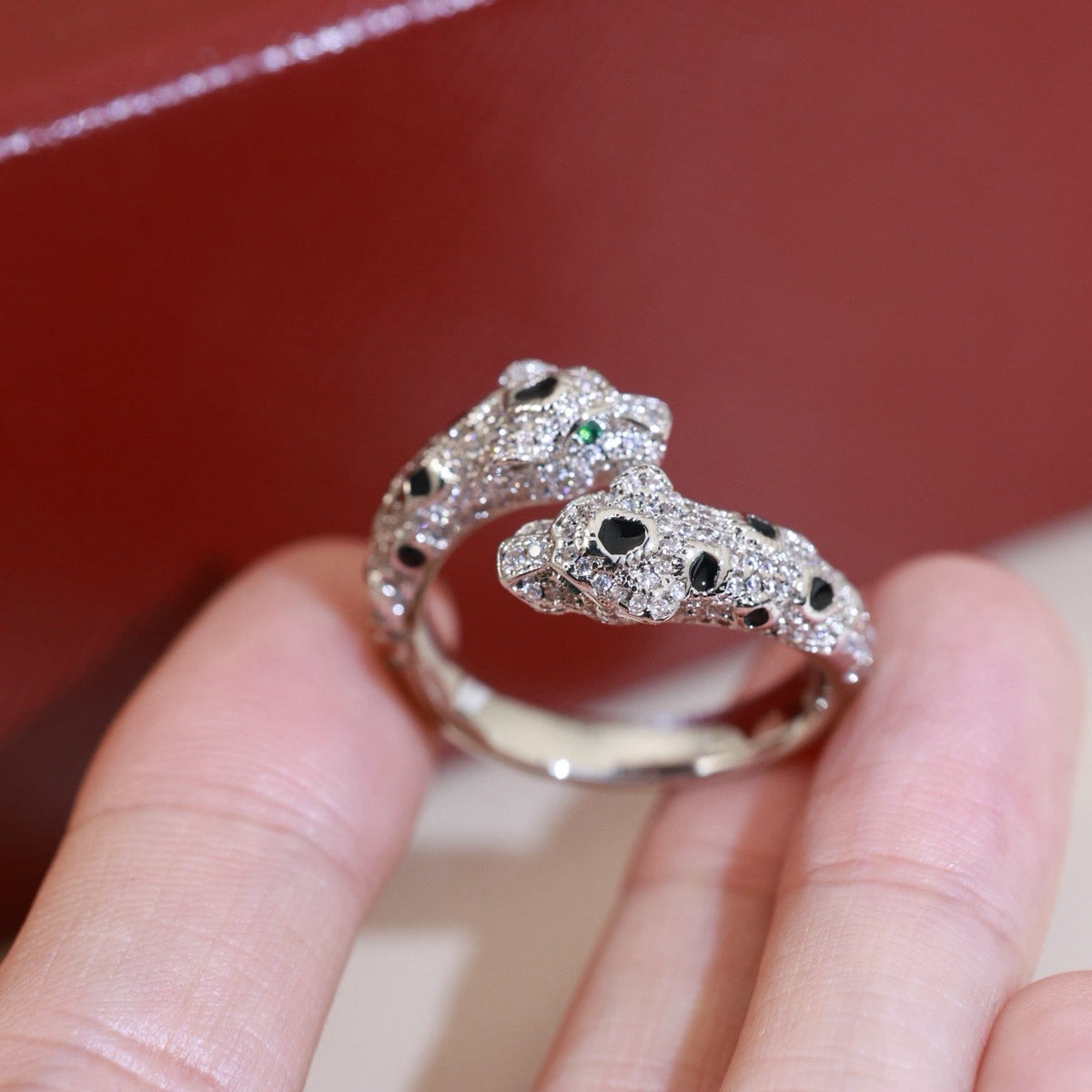 ¡®lume Jewelry¡¯Double‑Panther‑Head Full‑Pavé Diamond Open Ring