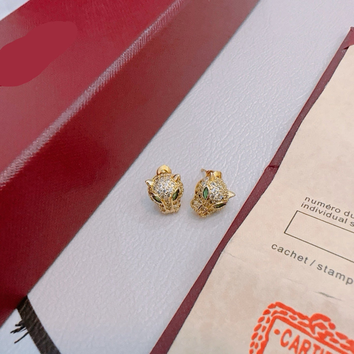 ¡®lume Jewelry¡¯Full‑Pavé Diamond Panther‑Head Stud Earrings（副本）