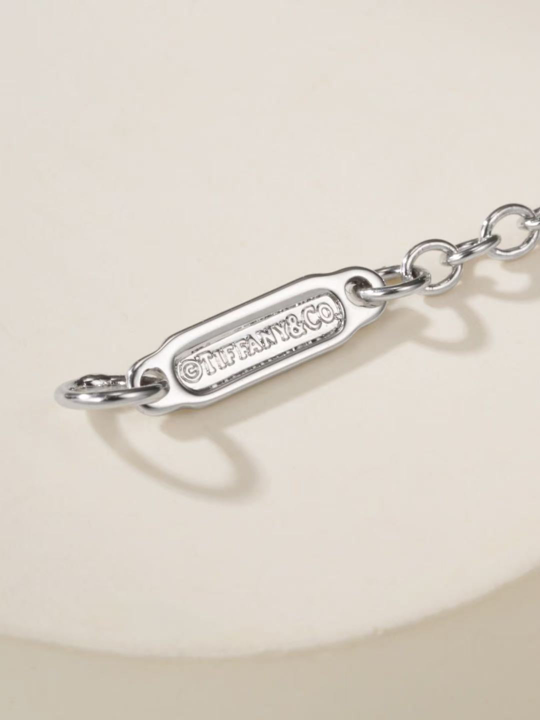 [lume Jewelry]T Family Heart Necklace