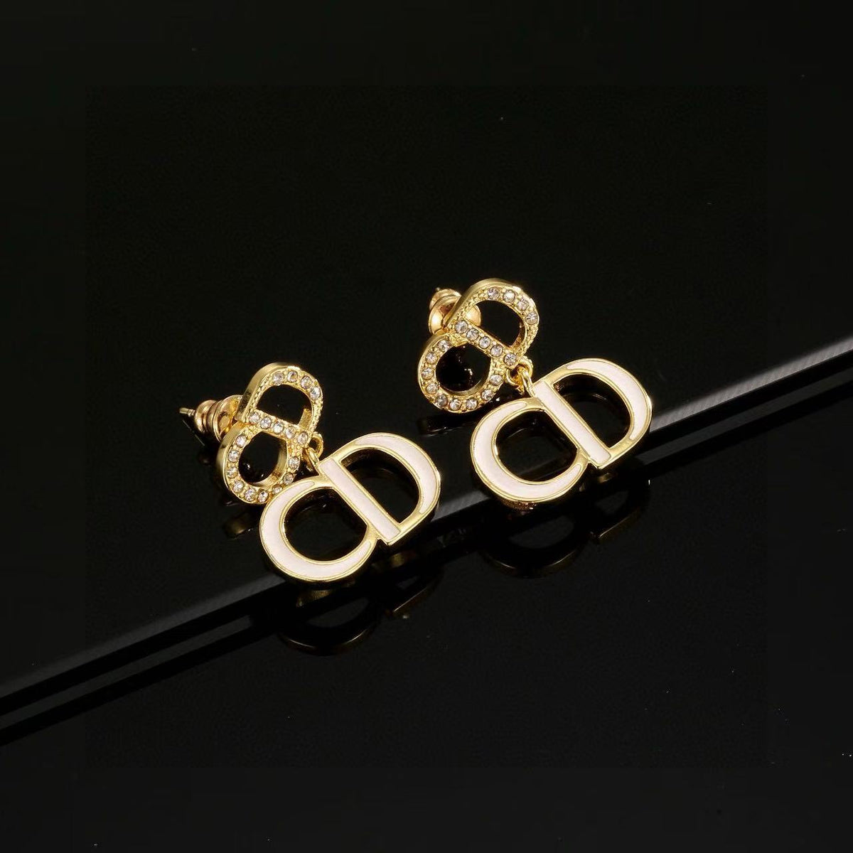 [lume Jewelry]Gold CD Letter Stud Earrings