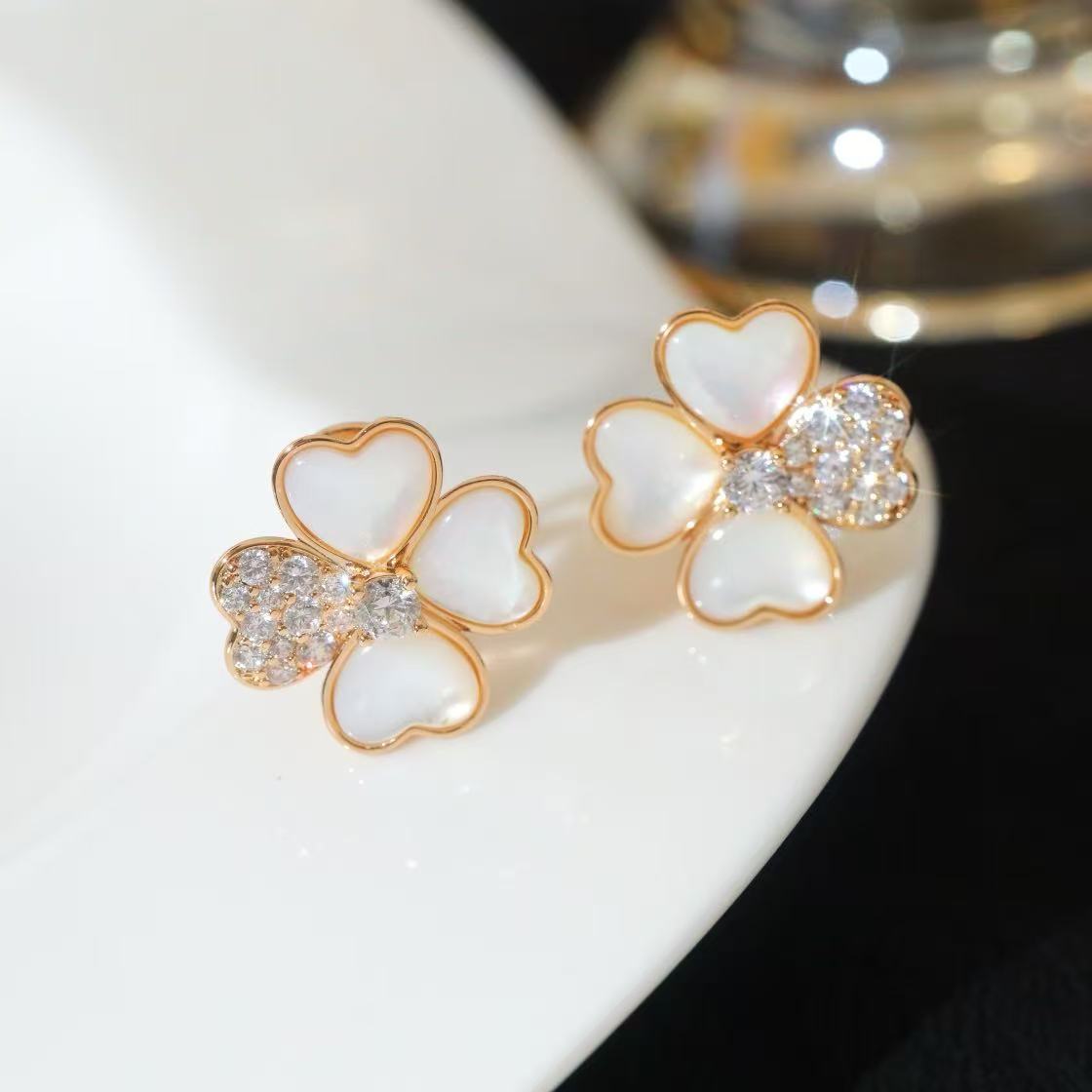 [lume Jewelry]FRIVOLE PINK GOLD FLOWER DIAMOND EARRINGS 2
