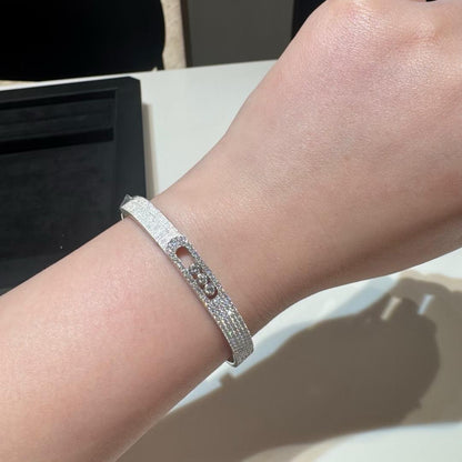 [lume Jewelry]Move Noa Ciselé half pavé bangle
