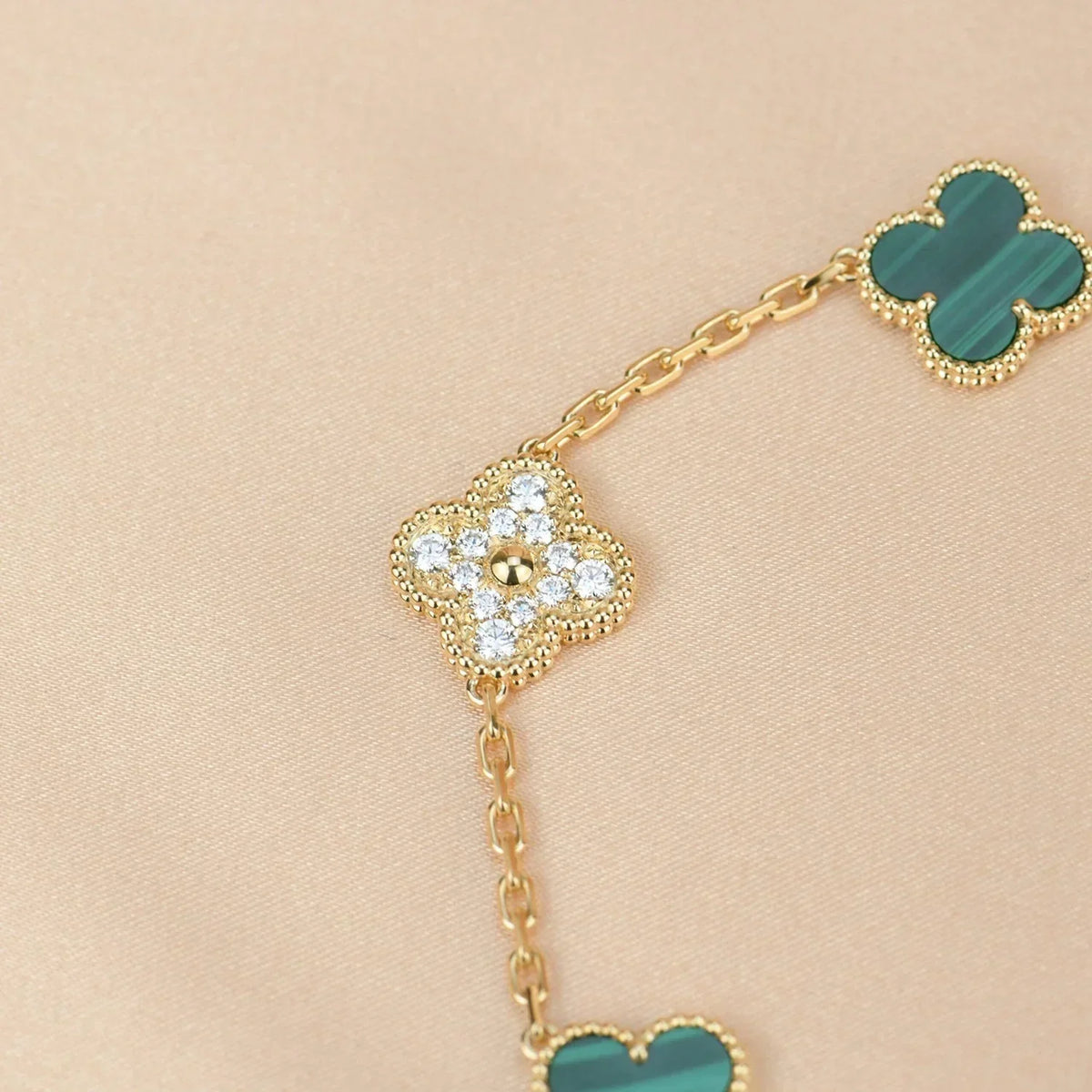 [lume Jewelry]New  CLOVER 5 MOTIF MALACHITE BRACELET COLLECTION
