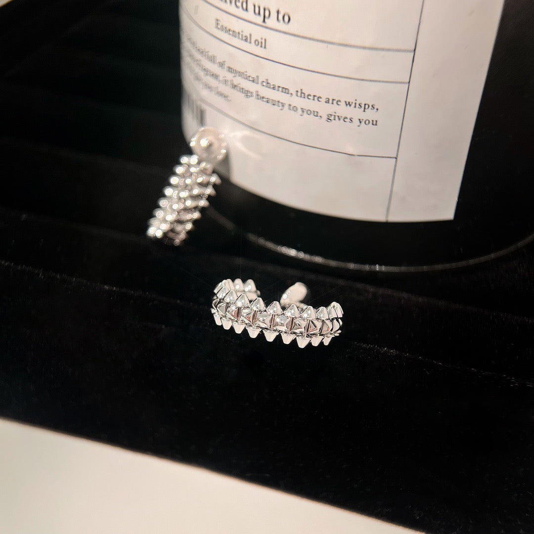 ¡®lume Jewelry¡¯CLASH SMALL HOOP EARRINGS