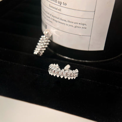 ¡®lume Jewelry¡¯CLASH SMALL HOOP EARRINGS