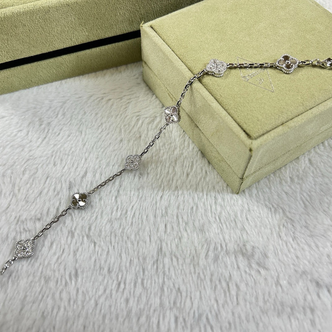 [¡®lume Jewelry¡¯]CLOVER 6 MOTIF DIAMOND LASER BRACELET