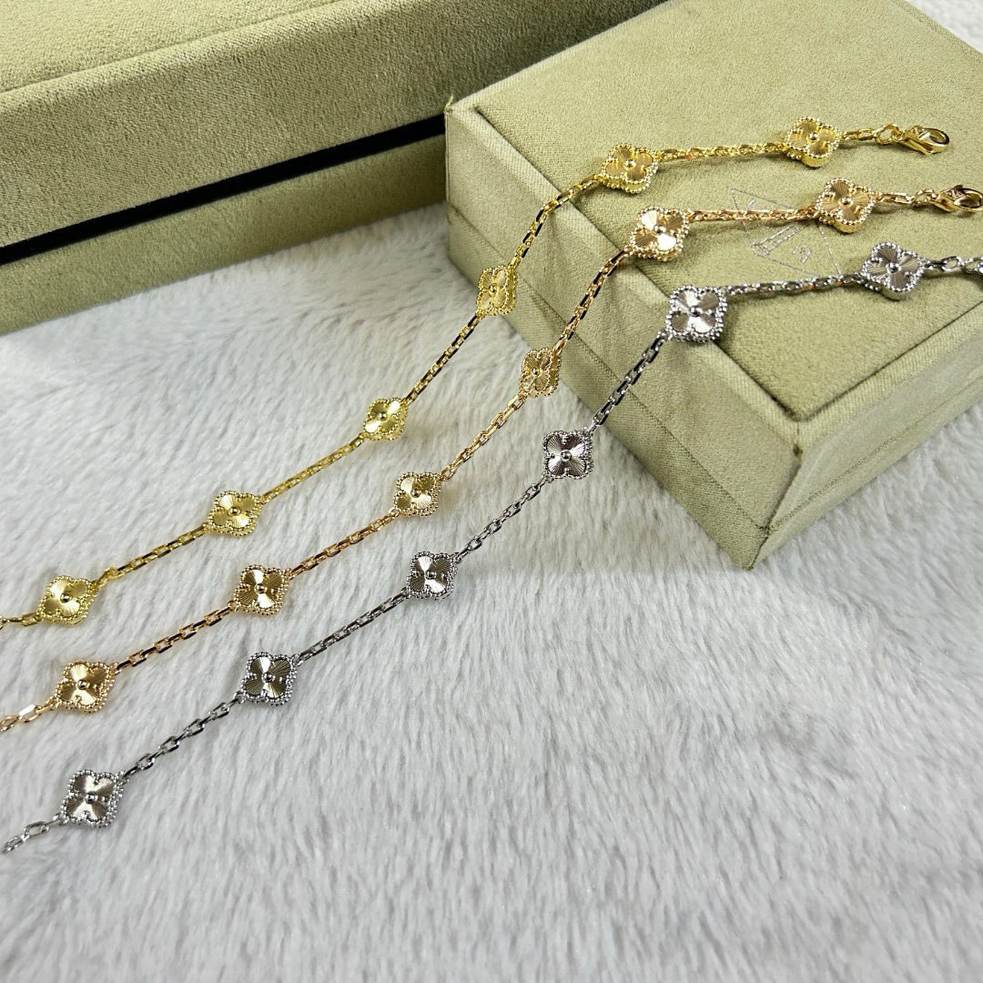 [lume Jewelry]New CLOVER 6 MOTIF DIAMOND BRACELET