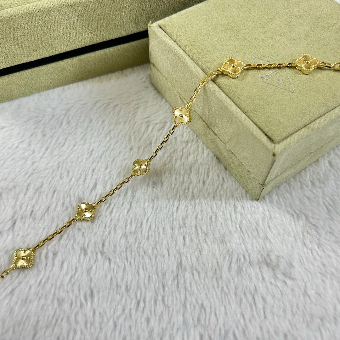 [lume Jewelry]New CLOVER 6 MOTIF DIAMOND BRACELET