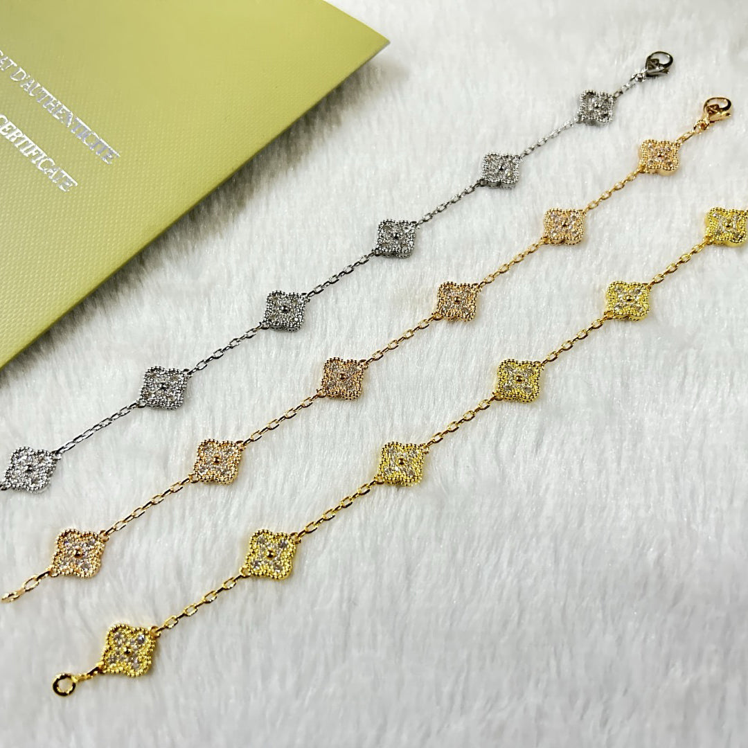 [lume Jewelry]New CLOVER 6 MOTIF DIAMOND BRACELET