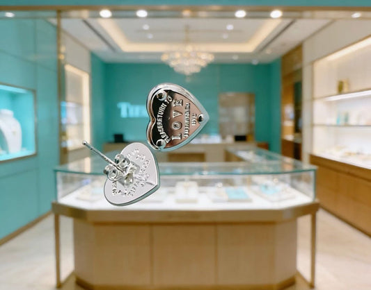 [lume Jewelry]New Heart-Shaped Stud Earrings
