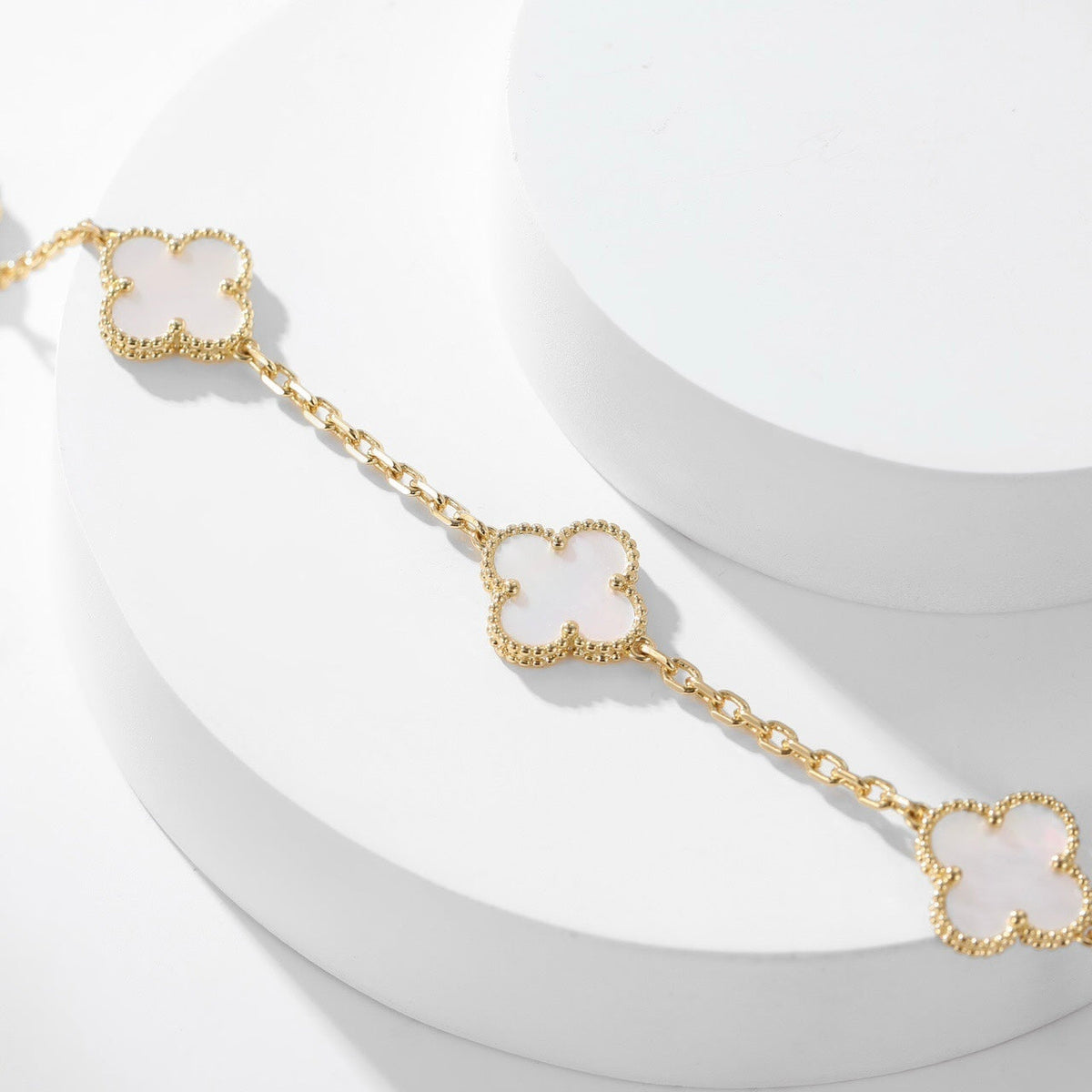 ¡®lume Jewelry¡¯CLOVER 10 MOTIFS WHITE MOTHER OF PEARL NECKLACE