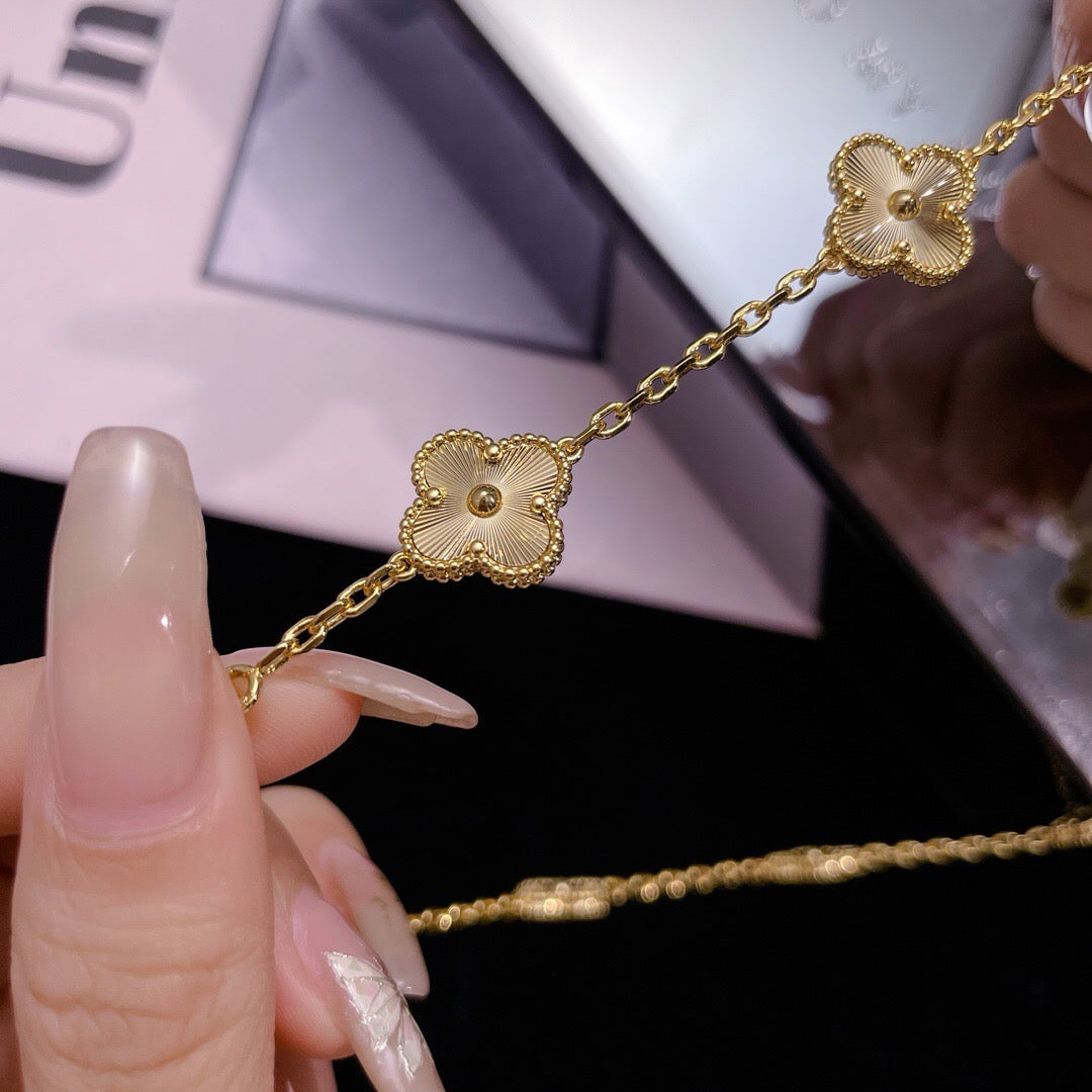 ¡®lume Jewelry¡¯CLOVER 10 MOTIFS LASER NECKLACE