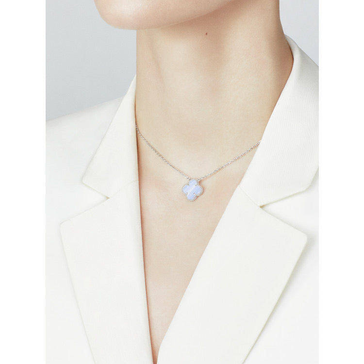 ¡®lume Jewelry¡¯CLOVER 15MM BLUE CHALCEDONY NECKLACE SILVER