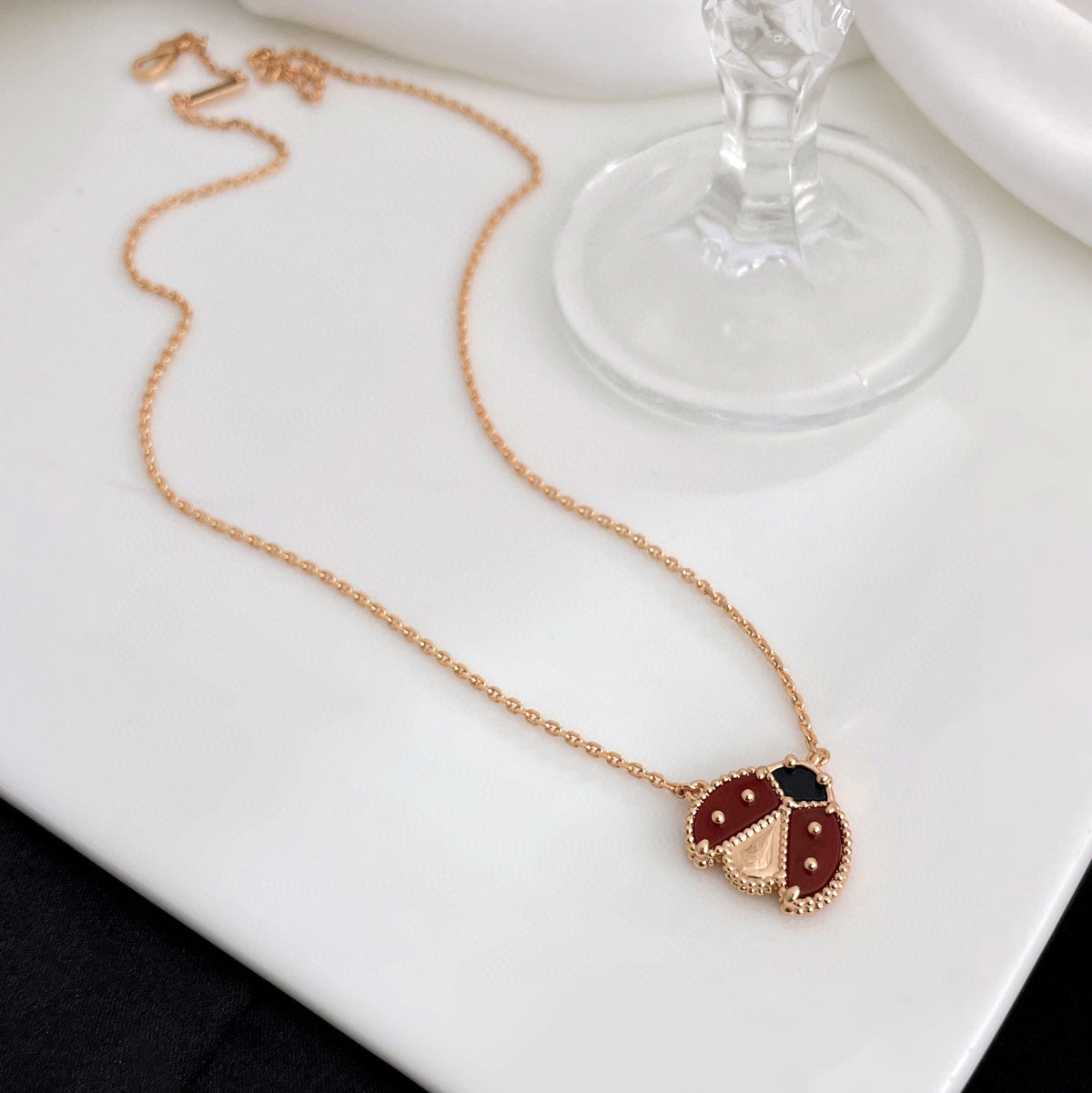 ¡®lume Jewelry¡¯LUCKY  CARNELIANS LADYBUG NECKLACE