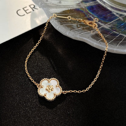 ¡®lume Jewelry¡¯LUCKY WHITE MOP PLUM BLOSSOM  BRACELET