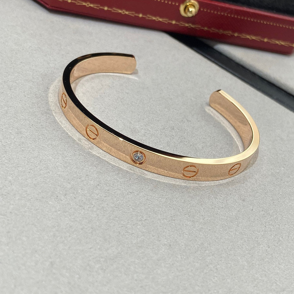 ¡®lume Jewelry¡¯LOVE BRACELET 6.1MM 1 DIAMOND OPEN CUFF